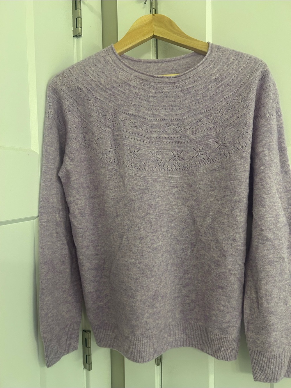 100% wool Lavender Knit Crewneck Sweater